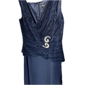 90s  Cachet  Formal Dress Womens 10 V Neck Sleeveless Rhinestone Pin Vintage